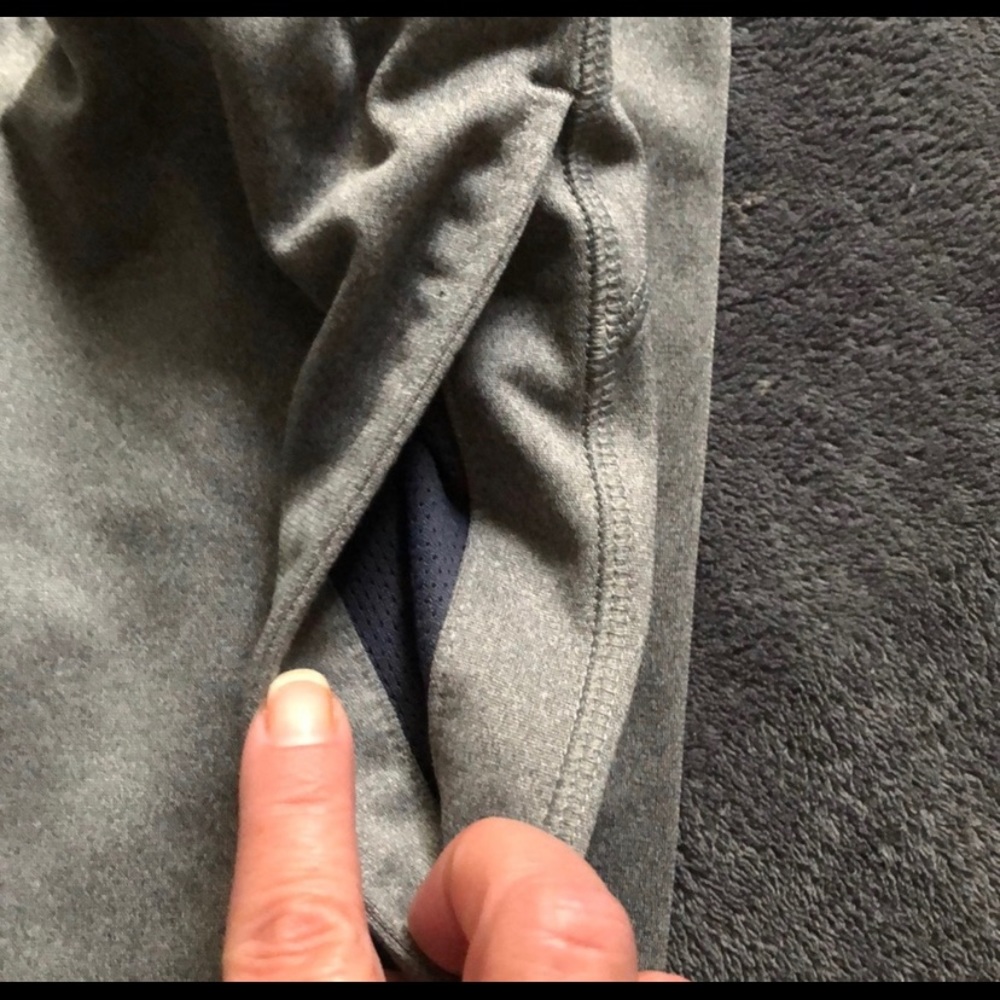 Under Armour Joggers - Picture 6 of 8
